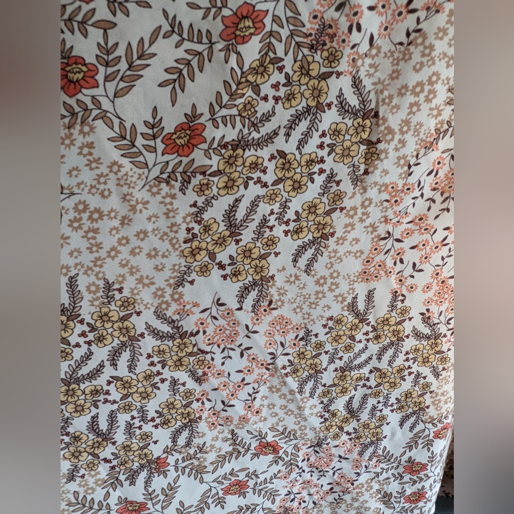 Modcloth, Sheer Floral Top - Picture 4 of 4